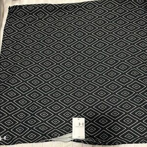 Under Armour Black and White Patterned Mini Skirt